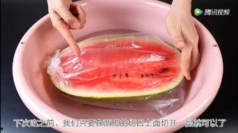 梦见死去的人吃瓜,逝者归来,瓜香四溢的神秘之旅