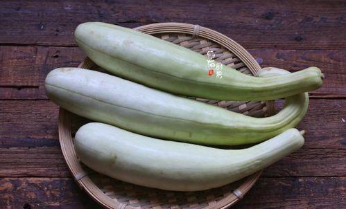 梦见吃邻居的瓜,揭秘吃邻居瓜的神秘寓意